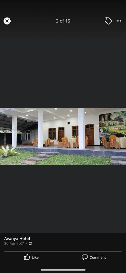 Avanya Hotel And Reception Hall Angunakolapelessa Exterior photo