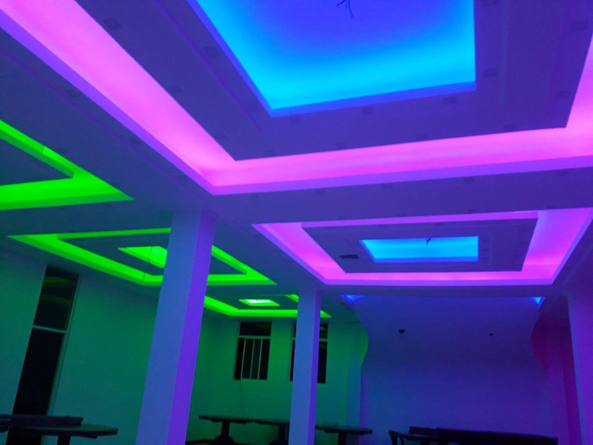 Avanya Hotel And Reception Hall Angunakolapelessa Exterior photo